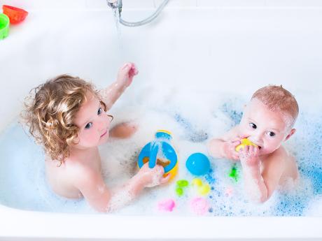 5 tipov, ako deťom spríjemniť a uľahčiť život v kúpeľni
